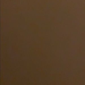 Meet your Posher, Larissa